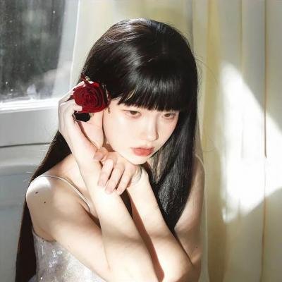 女管家